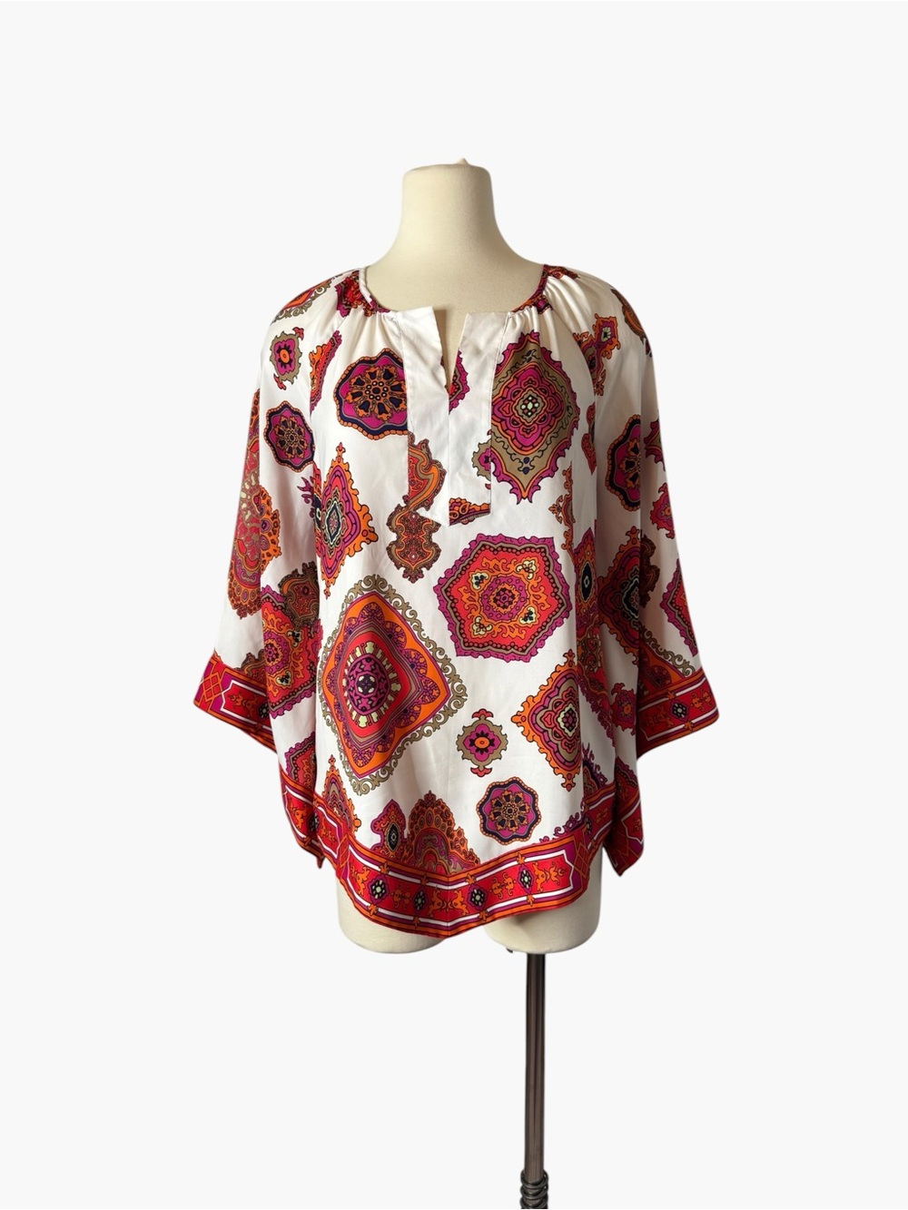 Chico's White Tunic with Red and Orange Medallion Print